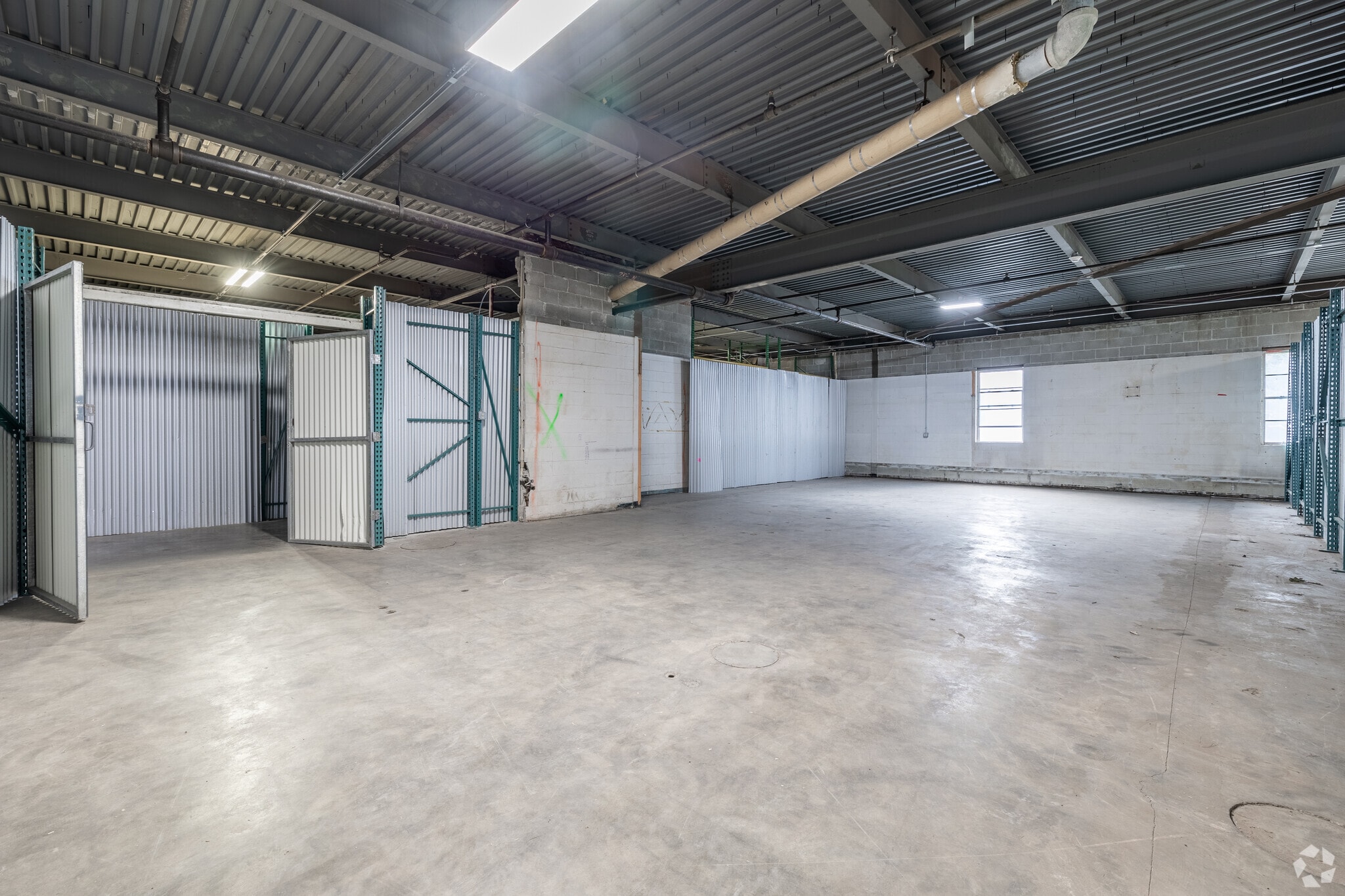 530 West St, Braintree, MA to rent Interior Photo- Image 1 of 21