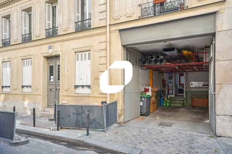 Light Industrial in Paris for sale - Building Photo - Image 2 of 19