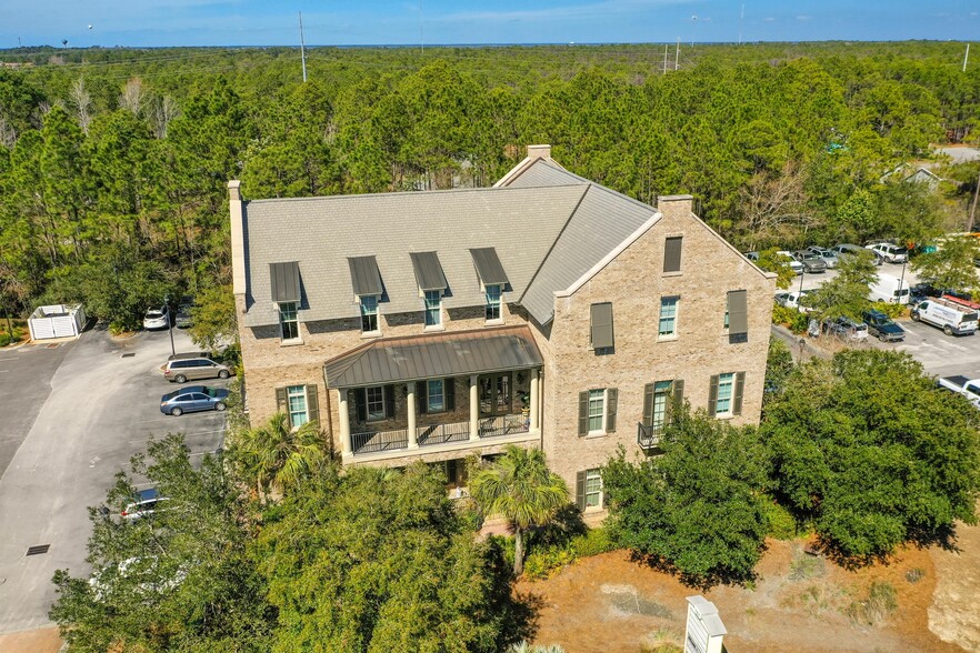 141 E Mack Bayou Loop, Santa Rosa Beach, FL for sale - Building Photo - Image 1 of 1