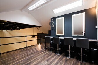 38-40 Upper Clapton Rd, London to rent Interior Photo- Image 1 of 16