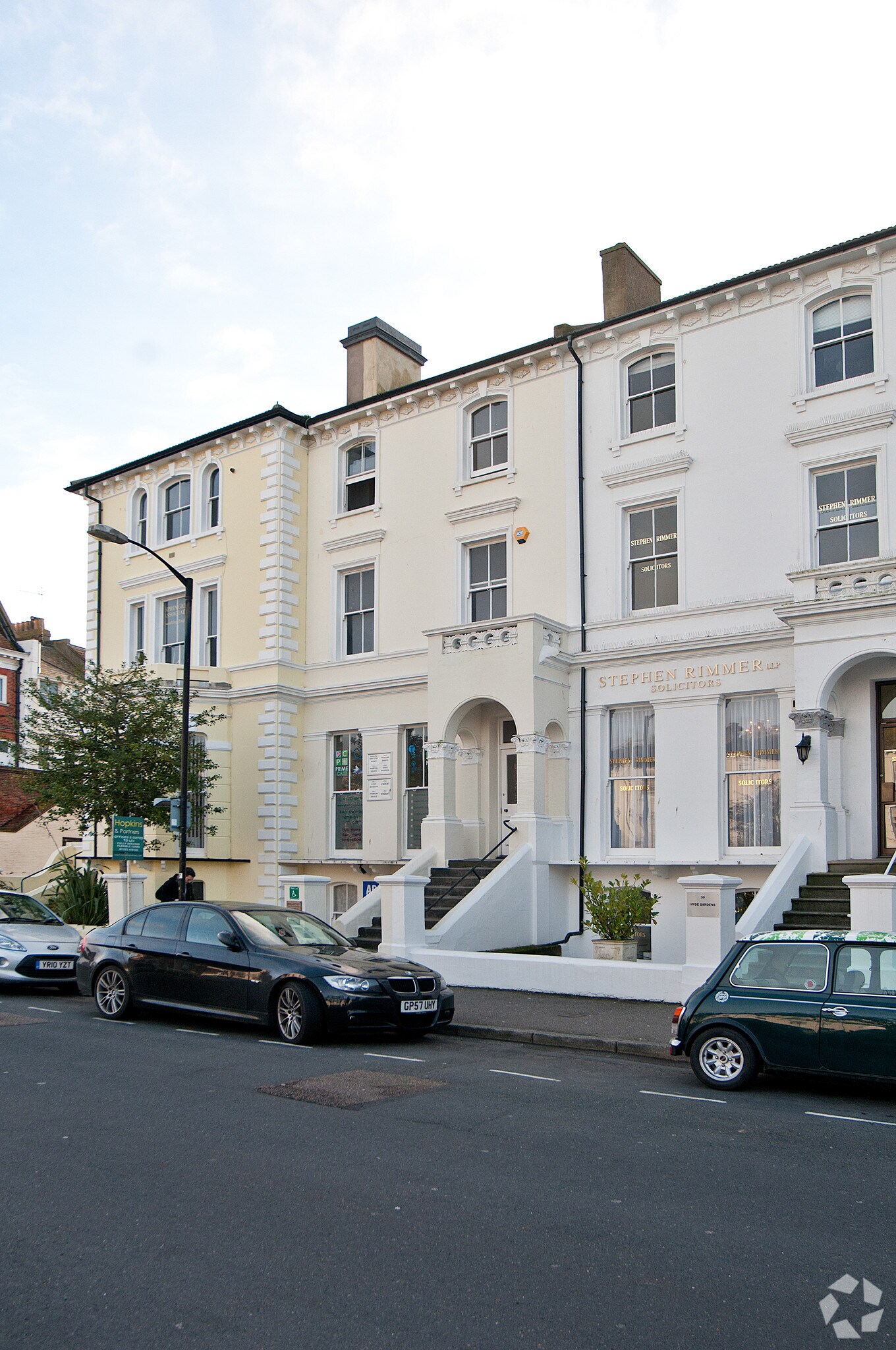31 Hyde Gdns, Eastbourne to rent Primary Photo- Image 1 of 7