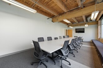 225 W Ohio St, Chicago, IL to rent Interior Photo- Image 1 of 11