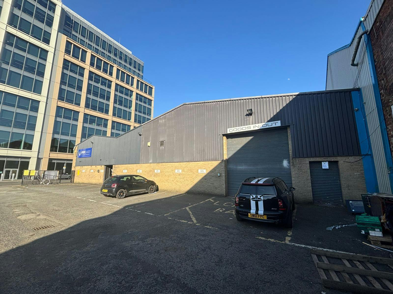 97 Kingston St, Glasgow to rent Building Photo- Image 1 of 5