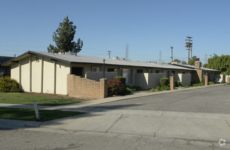 415 N Manila Ave, Fresno, CA for sale Primary Photo- Image 1 of 21