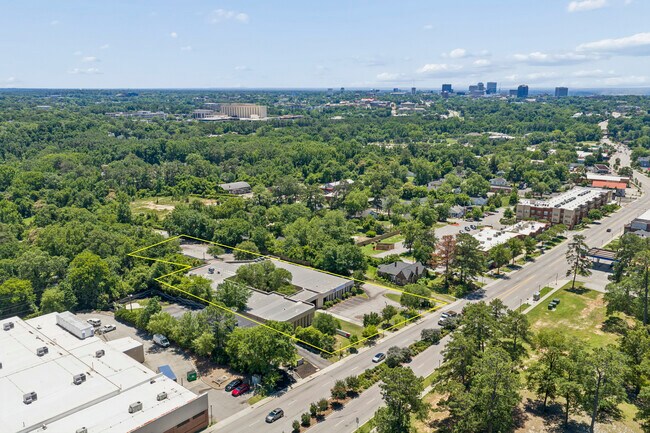 More details for 3806 N Main St, Columbia, SC - Specialist for Auction