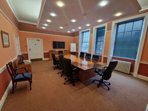 36-42 Humberstone Rd, Leicester to rent Interior Photo- Image 2 of 7