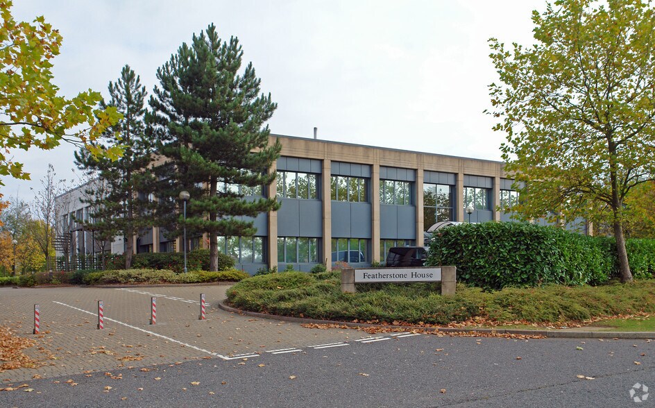 Featherstone Rd, Milton Keynes for sale - Primary Photo - Image 1 of 1