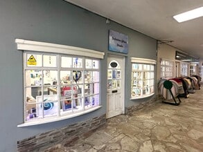Broad St, Launceston to rent Interior Photo- Image 1 of 3