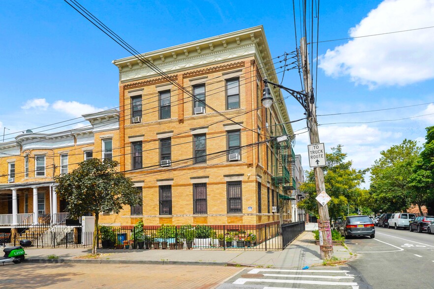 376 Woodward Ave, Ridgewood, NY for sale - Building Photo - Image 1 of 1