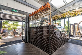 Knowle Ln, Meltham to rent Interior Photo- Image 2 of 3