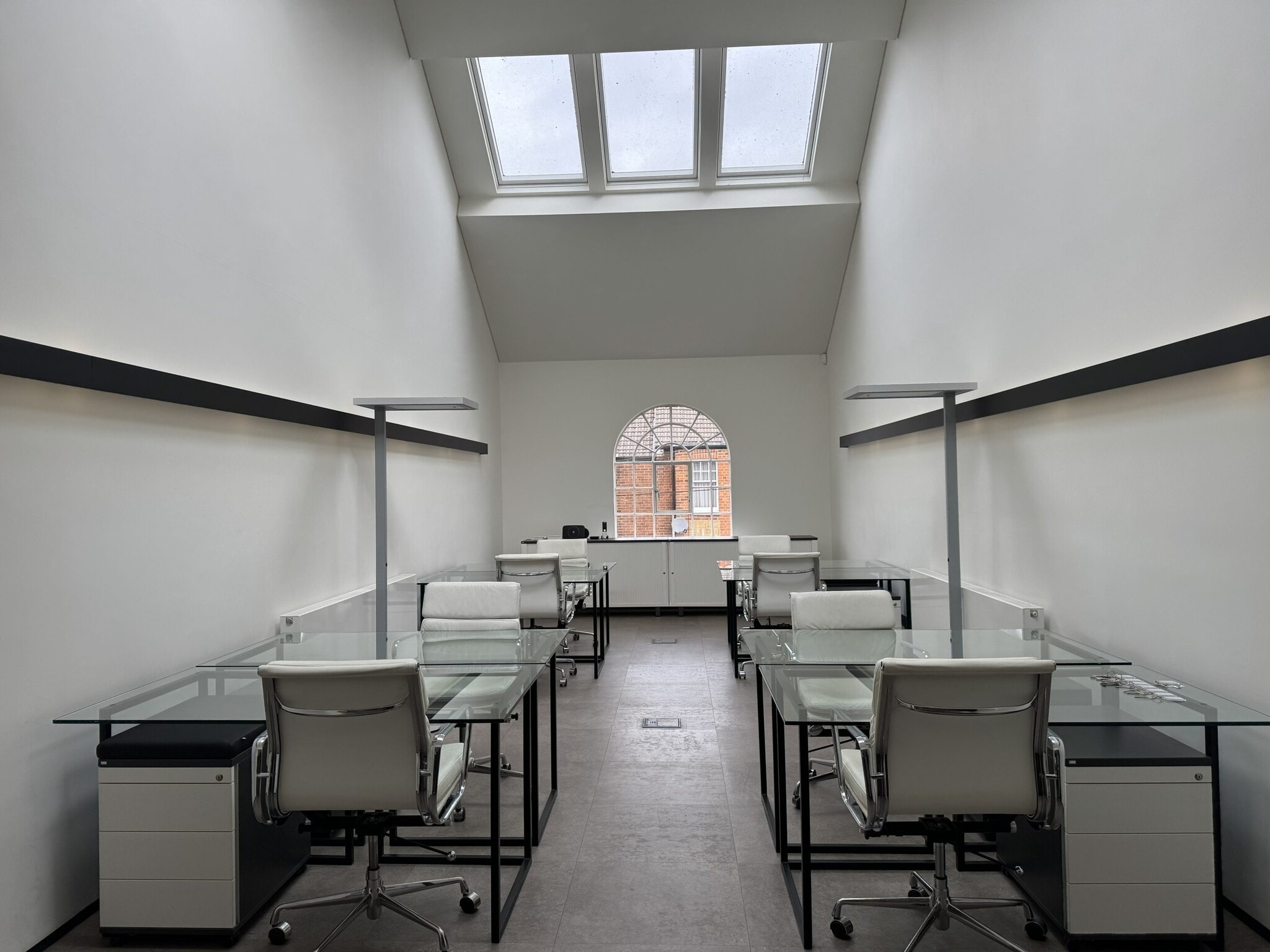 2 Buckhurst Avenue, Sevenoaks to rent Interior Photo- Image 1 of 8