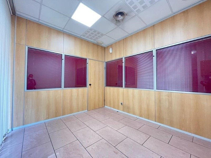 Santa Coloma de Gramenet, BAR 08922 - - - Interior Photo - Image 2 of 15