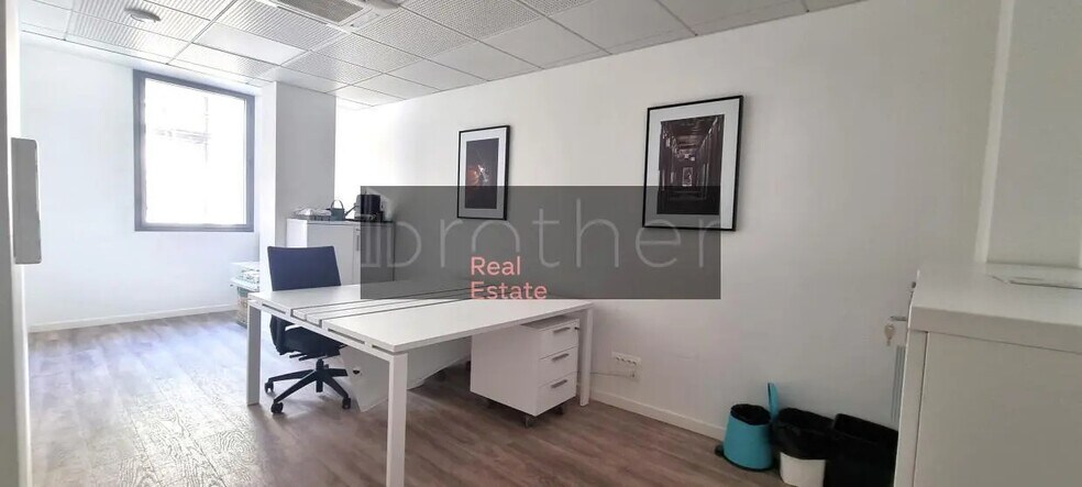 Office in Bordeaux to rent - Interior Photo - Image 1 of 6