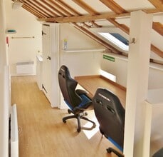 Whitewood Ln, South Godstone to rent Interior Photo- Image 2 of 8