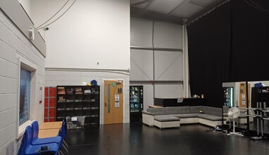 Harrier Way, Yaxley to rent Interior Photo- Image 2 of 3