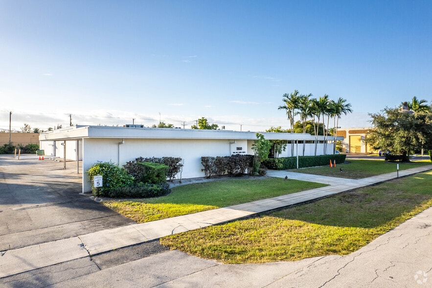 1160 NW 163rd Dr, Miami, FL for sale - Primary Photo - Image 1 of 1