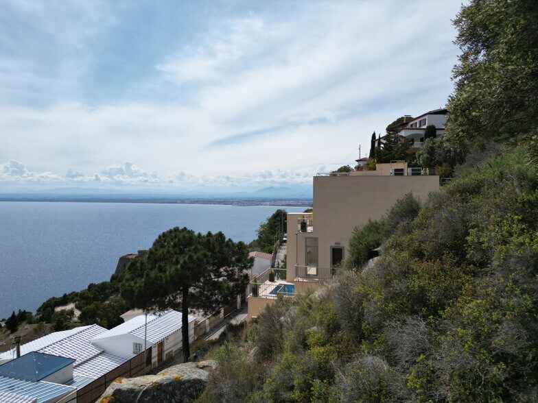 Carrer de Joan Margarit, 23, Roses, Gerona for sale - Aerial - Image 2 of 20