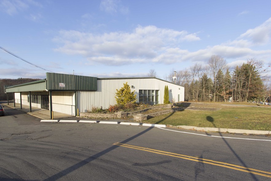 1211 Mount Cobb Rd, Lake Ariel, PA for sale - Building Photo - Image 1 of 1