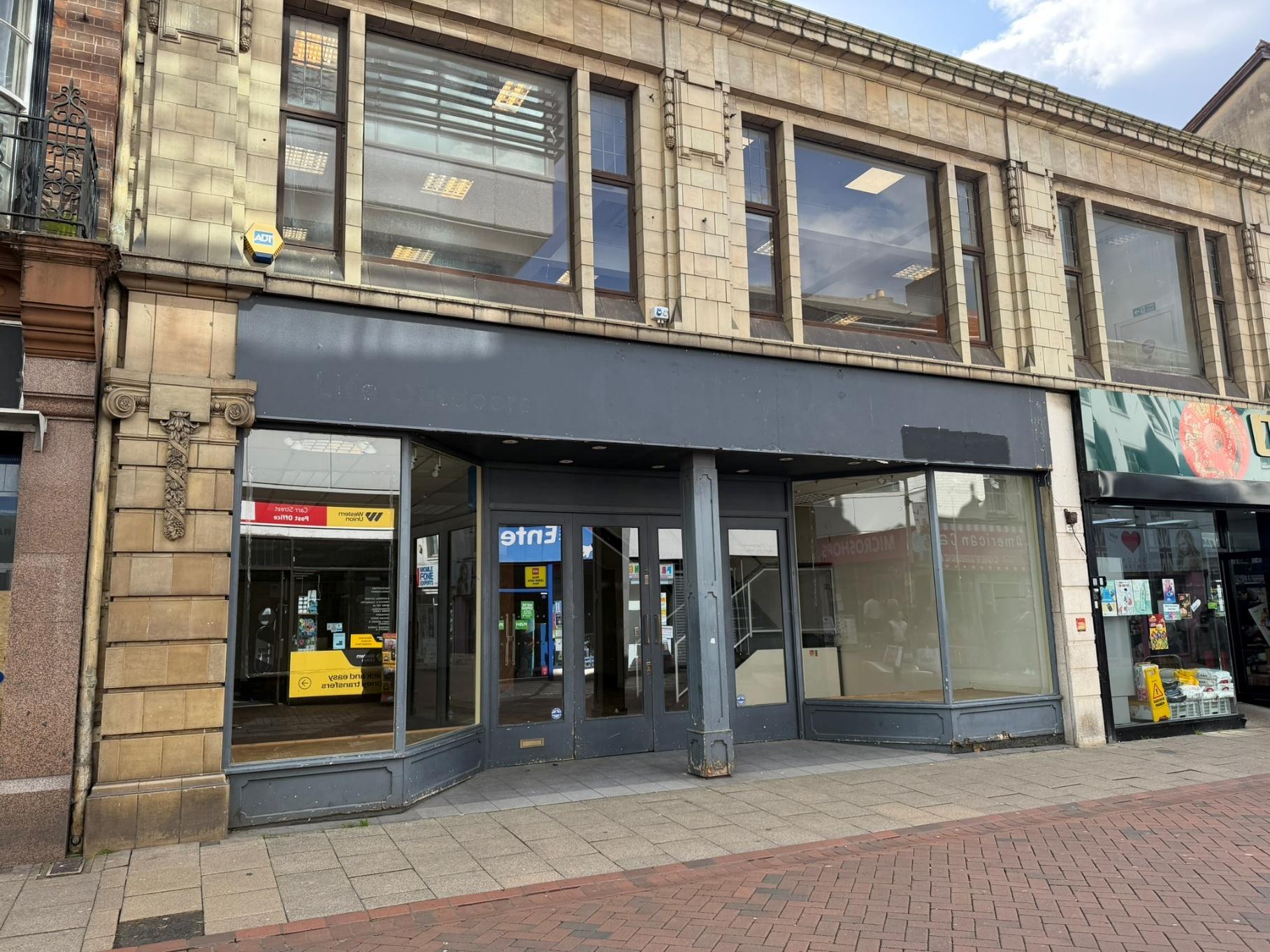 10-16 Carr St, Ipswich to rent Building Photo- Image 1 of 2