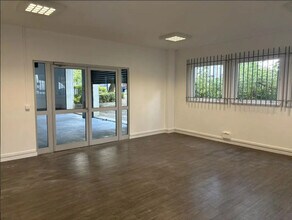 16 Rue Henri Becquerel, Aulnay-sous-Bois to rent Interior Photo- Image 1 of 6