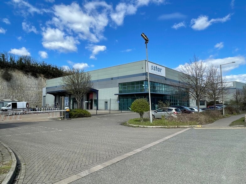 Dolphin Way, Purfleet-On-Thames for sale - Building Photo - Image 2 of 2