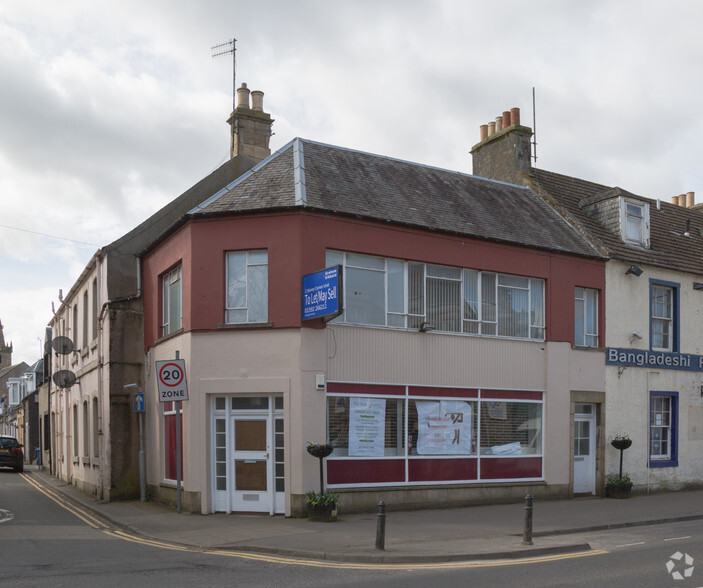 100-100A Bonnygate, Cupar for sale - Primary Photo - Image 1 of 1