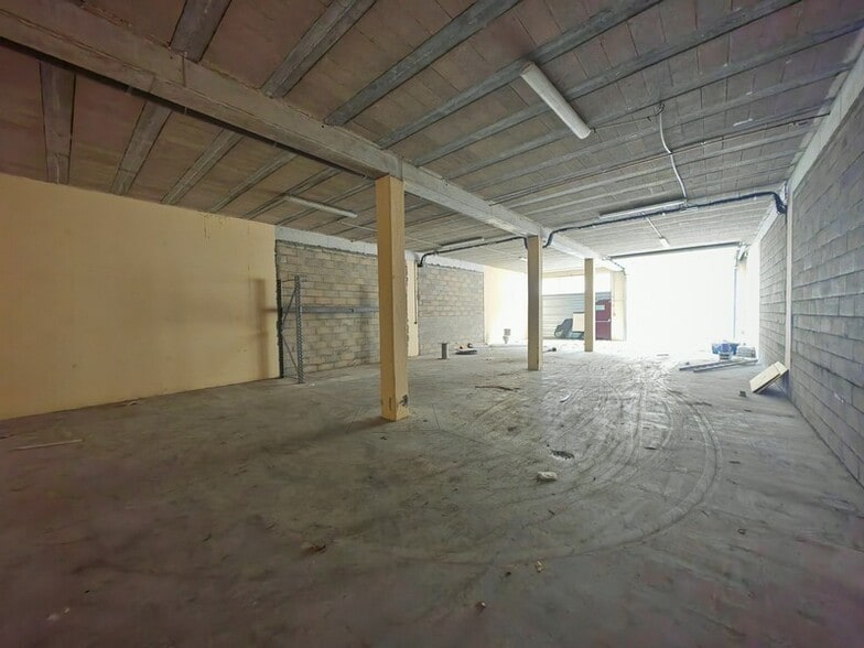 345 Rue Du Tuboeuf, Brie-Comte-Robert to rent - Building Photo - Image 1 of 10