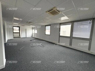 More details for 15-17 Rue Joël Le Theule, Montigny-le-Bretonneux - Office to Rent