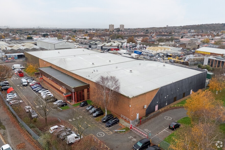 Faringdon Av, Romford for sale - Primary Photo - Image 1 of 1