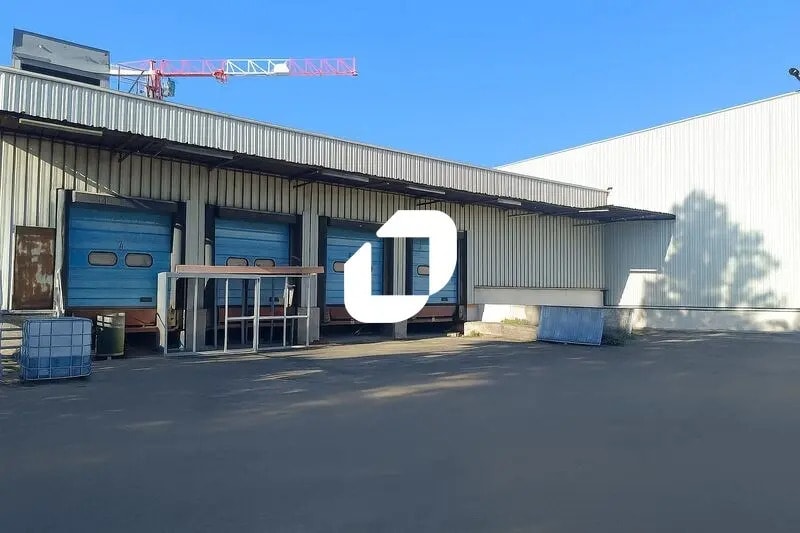 Location Local d'activités 4 500 m² - Photo 1