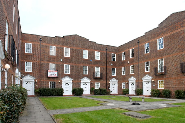 More details for Station Appr, Wickford - Office to Rent