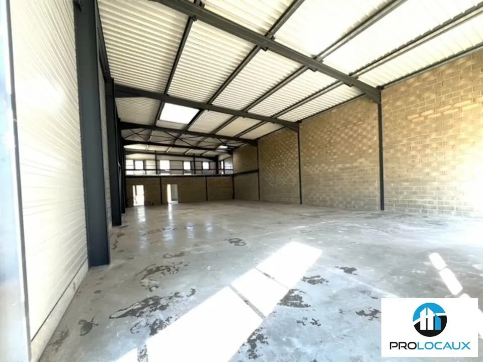 Location Local d'activités 278 m² - Photo 1