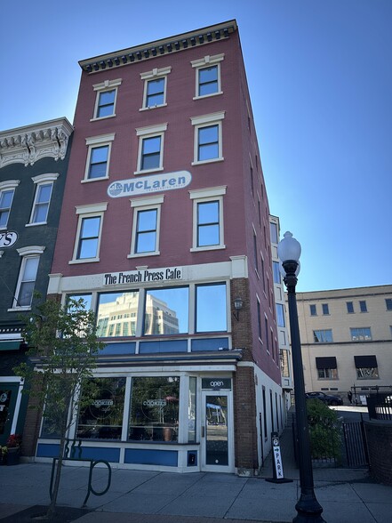 5 Clinton Sq, Albany, NY for rent - Building Photo - Image 1 of 28