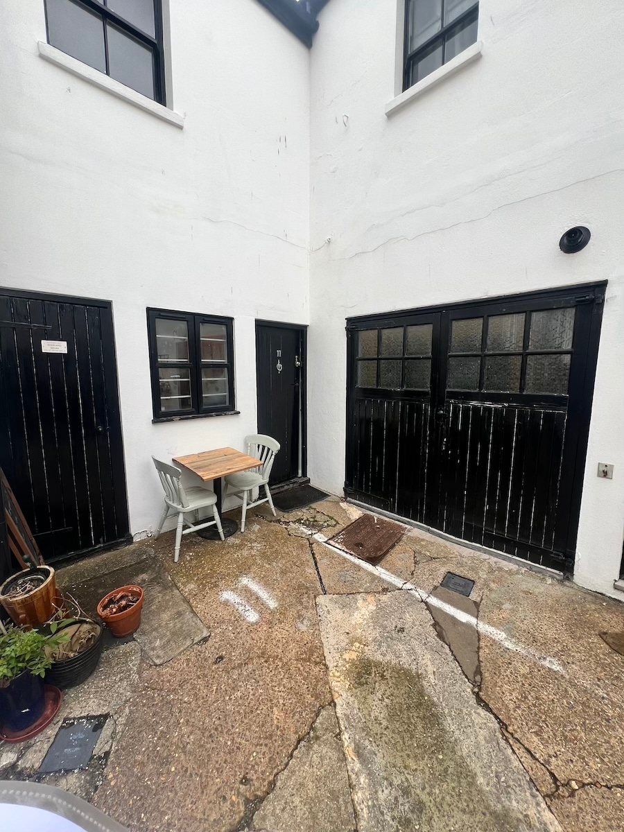 1-12 Waterloo St, Hove for sale Building Photo- Image 1 of 1