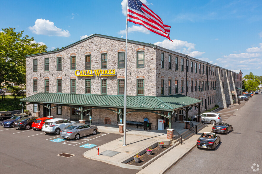 10 Canal St, Bristol, PA for rent - Building Photo - Image 1 of 5