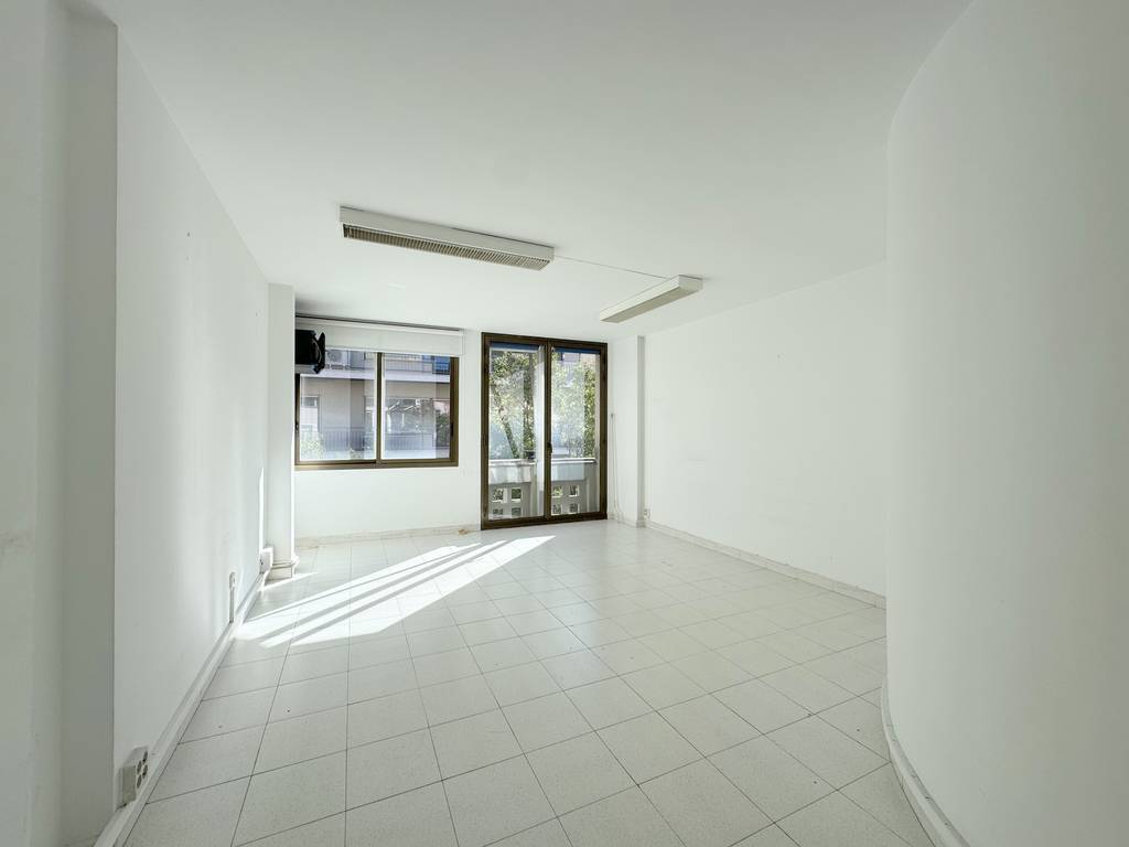 Granollers, BAR 08401 - Unit - -  - Interior Photo - Image 1 of 22