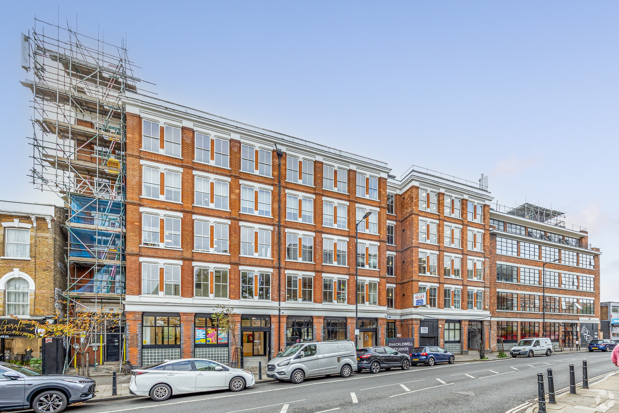 18-28 Shacklewell Ln, London to rent Primary Photo- Image 1 of 3