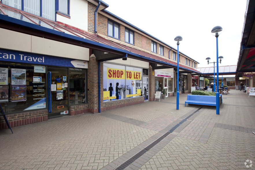 The Broadway, Thatcham for rent - Building Photo - Image 3 of 6