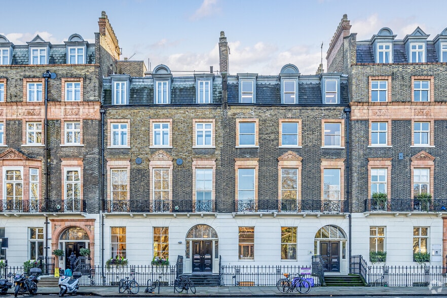 46-47 Russell Sq, London for sale - Primary Photo - Image 1 of 1