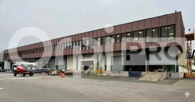 Light Industrial in Wissous to rent - Building Photo - Image 3 of 5