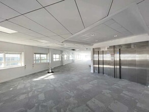 Office in Lyon to rent Interior Photo- Image 1 of 5