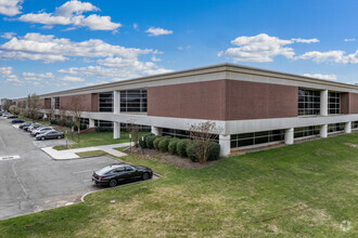 32 Commerce Dr N, Cranbury, NJ for rent Building Photo- Image 1 of 6