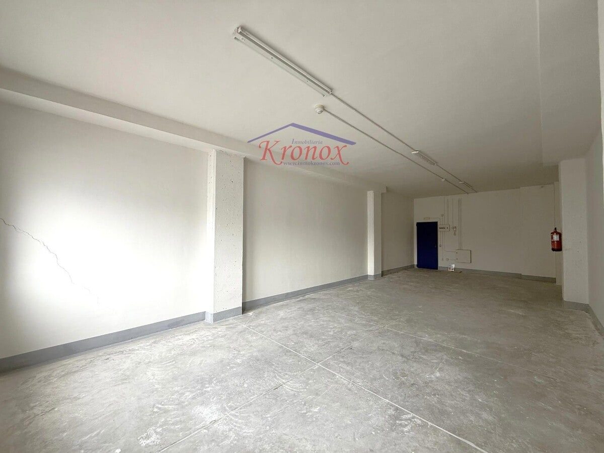 Madrid, MAD 28031 -  -  - Interior Photo - Image 1 of 8