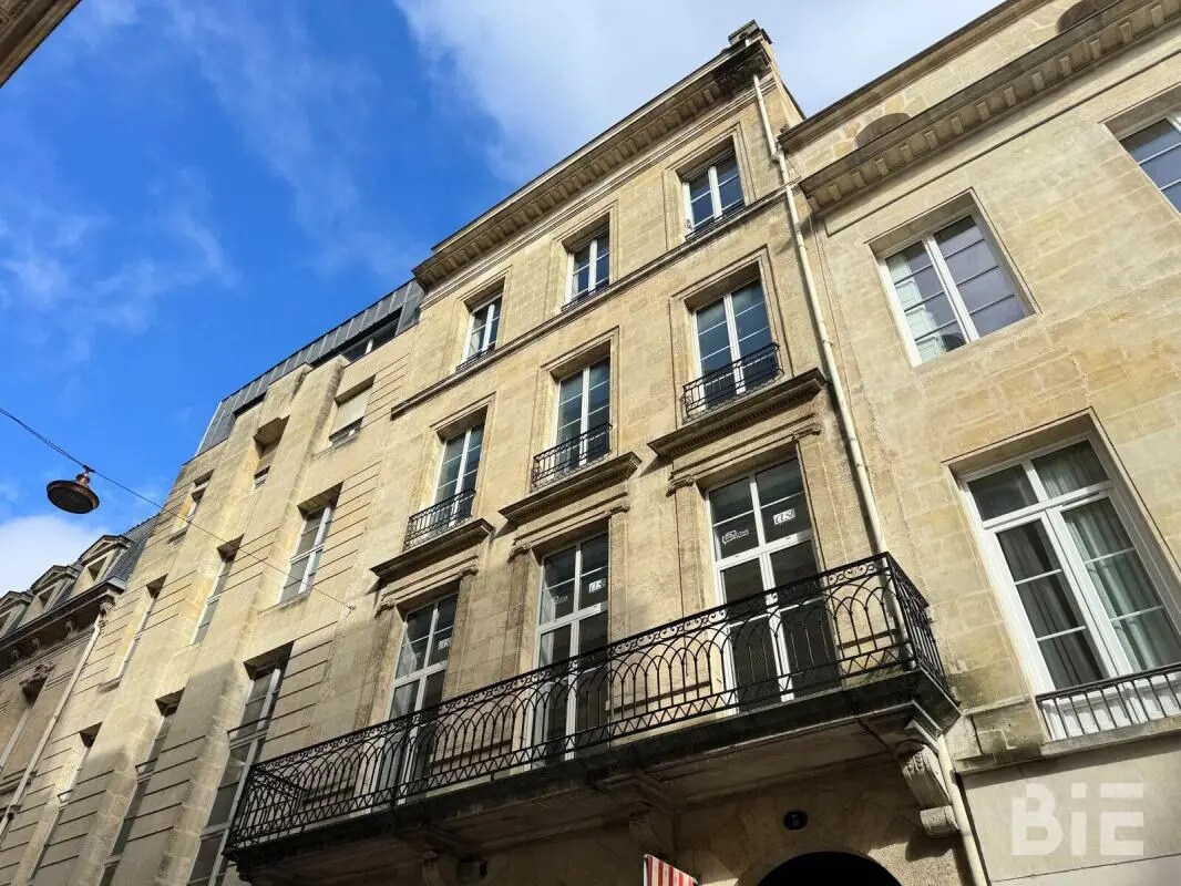 Office in Bordeaux to rent Building Photo- Image 1 of 8