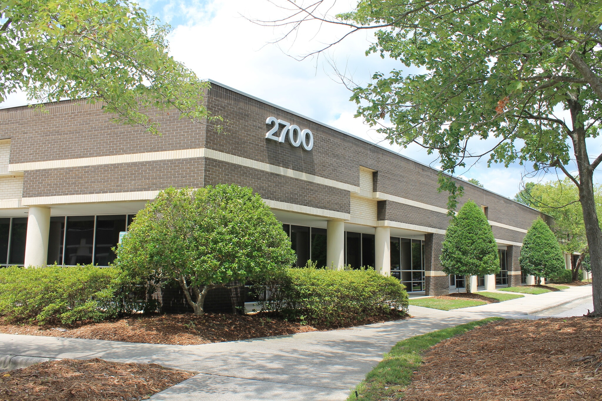 2700 Gateway Centre Blvd, Morrisville, NC to rent Building Photo- Image 1 of 5
