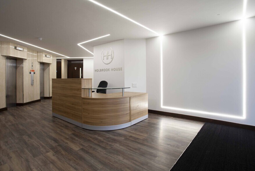 3 Station Rd, Swindon to rent - Interior Photo - Image 3 of 5