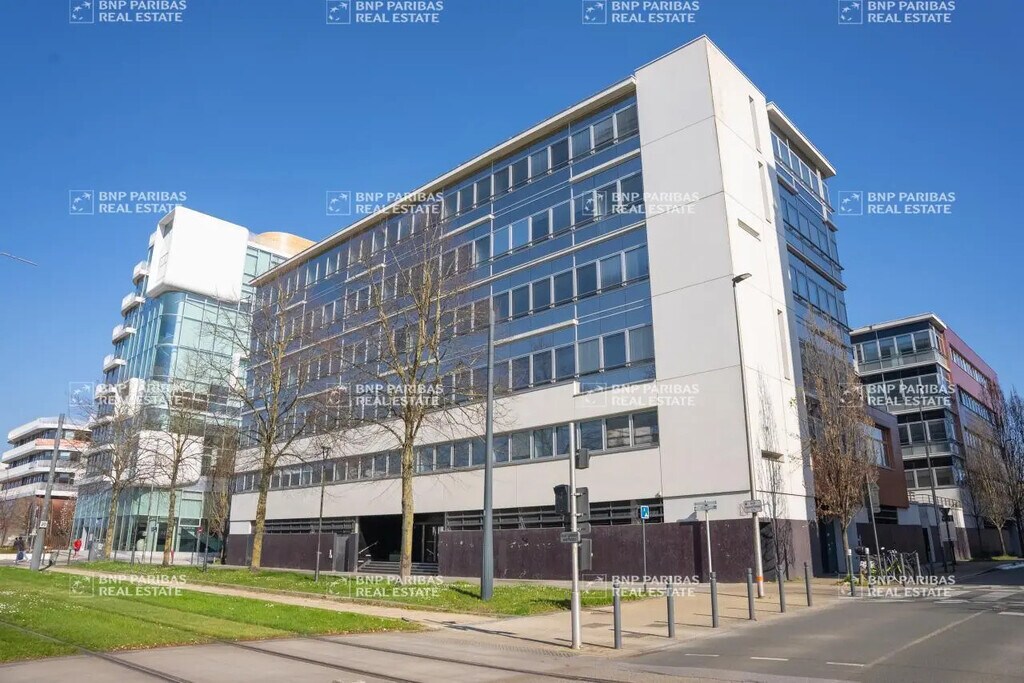 Location Bureaux 1 000 m² à 2 826 m² - Photo 1