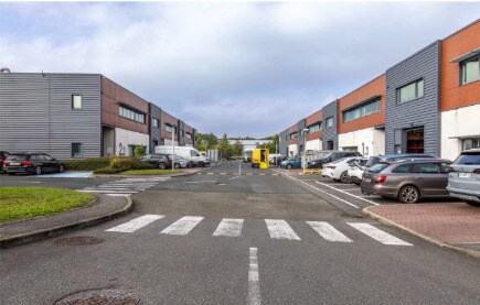 Industrial in Taverny to rent Building Photo- Image 1 of 25