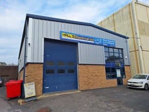 Frankland Rd, Swindon to rent Building Photo- Image 1 of 3