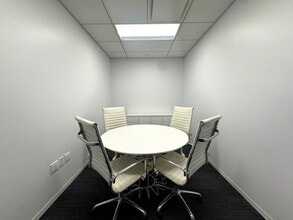 1185 Avenue of the Americas, New York, NY to rent Building Photo- Image 2 of 3